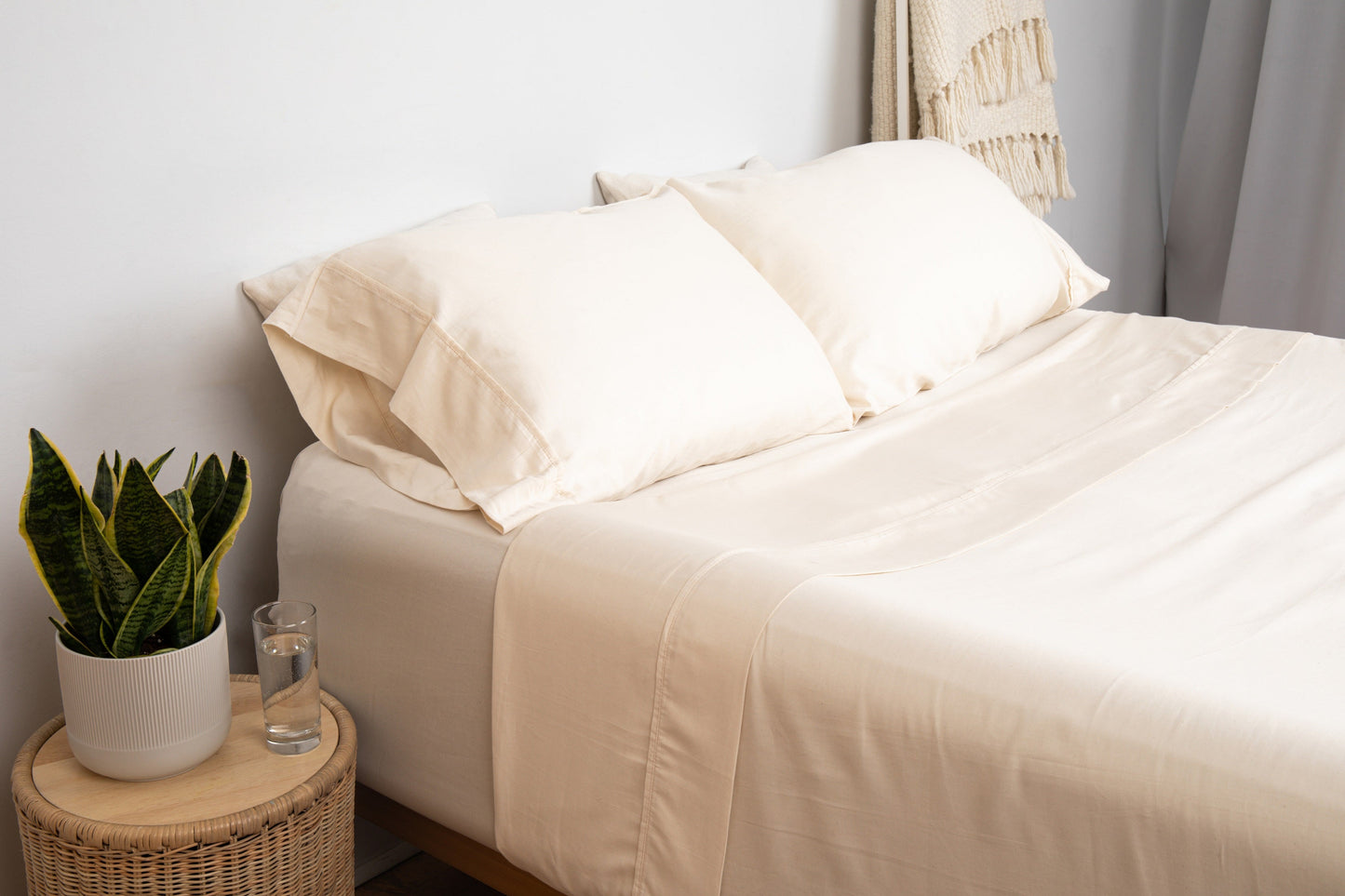 Organic Sateen Bed Sheets Set bed sheets with nature-inspired artwork - product view 6