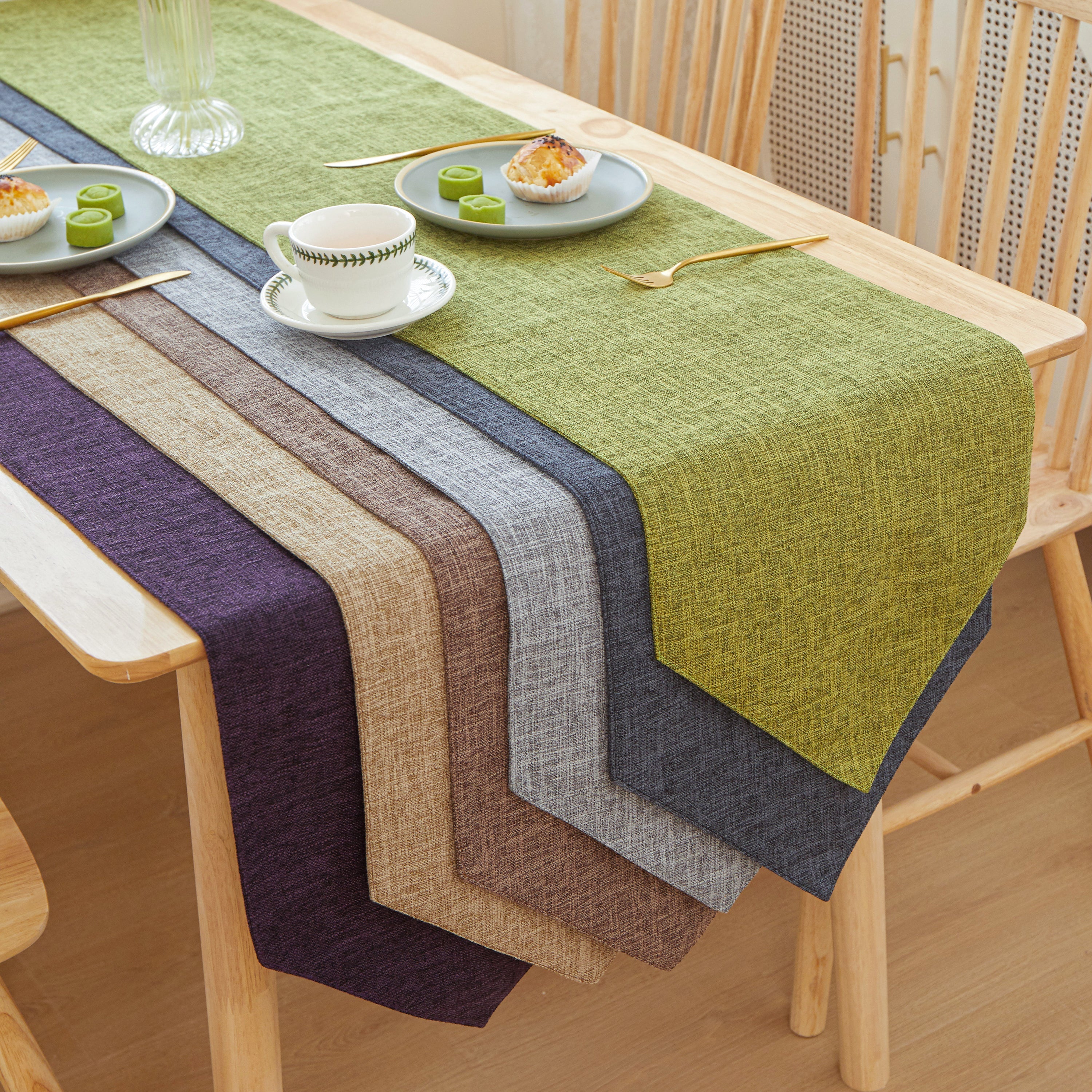 Trt Table Cloth Triangle Edges 12" W X 71" L trt with nature-inspired artwork