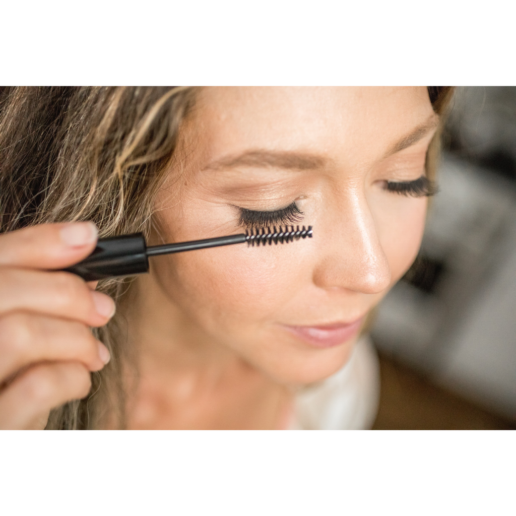 Eyelash + Eyebrow Growth Serum eyelash serum with nature-inspired artwork - product view 4